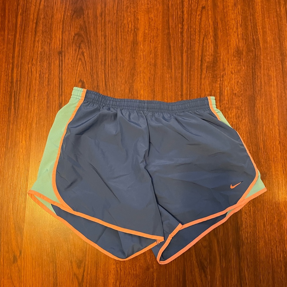 🌸 Nike dri-fit running shorts